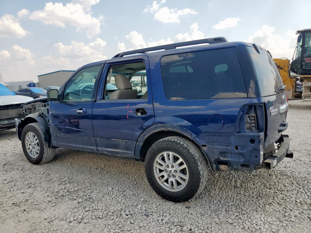 2011 Ford Expedition Xlt - Фото 2