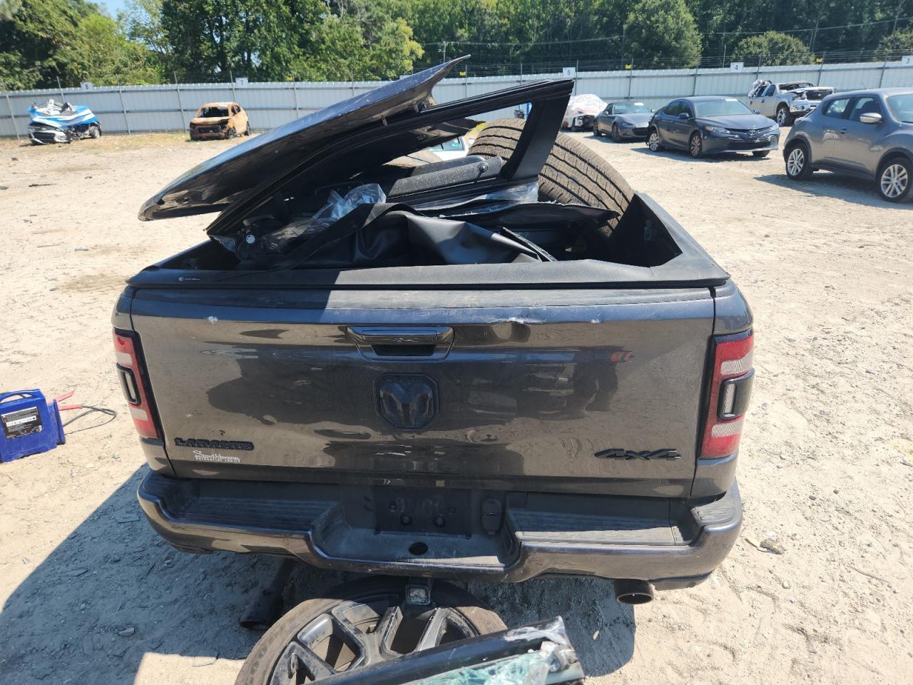 2021 Ram 1500 Laramie - Фото 6