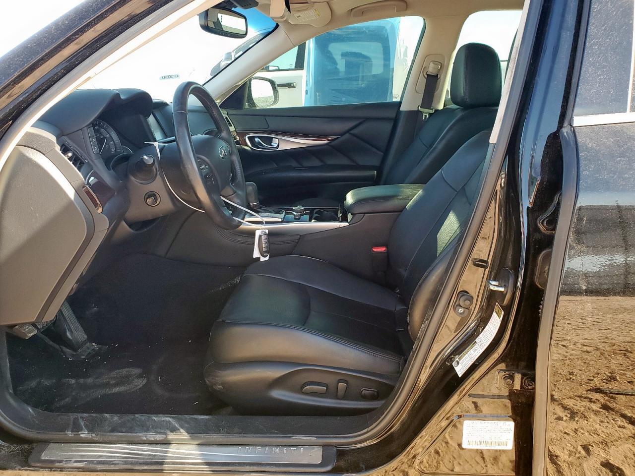 2018 Infiniti Q70 3.7 Luxe - Фото 7