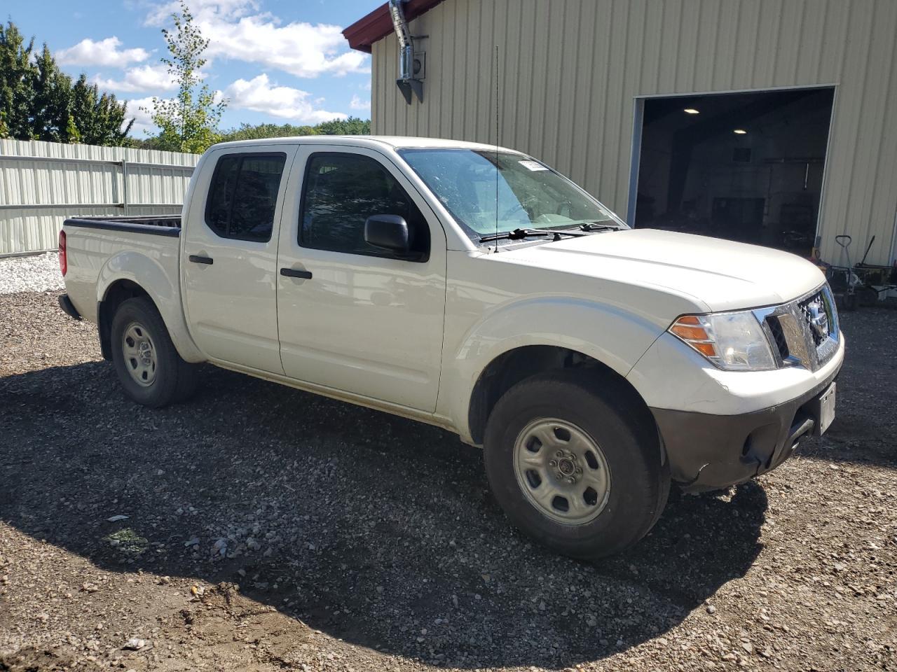 2017 Nissan Frontier S - Image 4