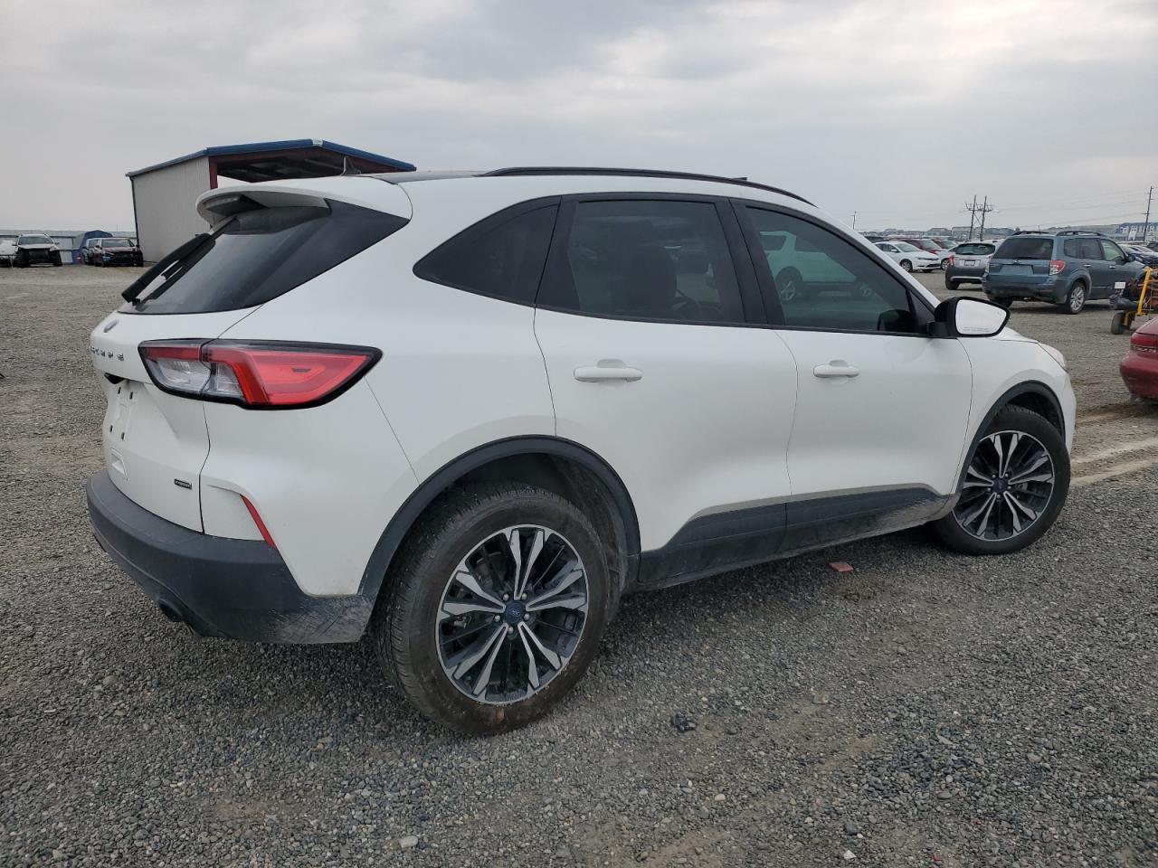 2021 Ford Escape Se - Фото 3