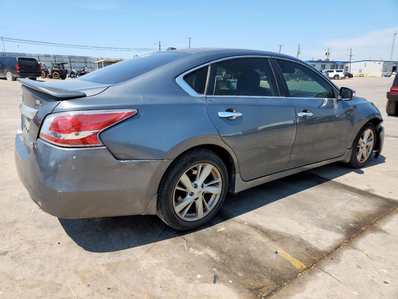 2014 Nissan Altima 2.5 - Image 3