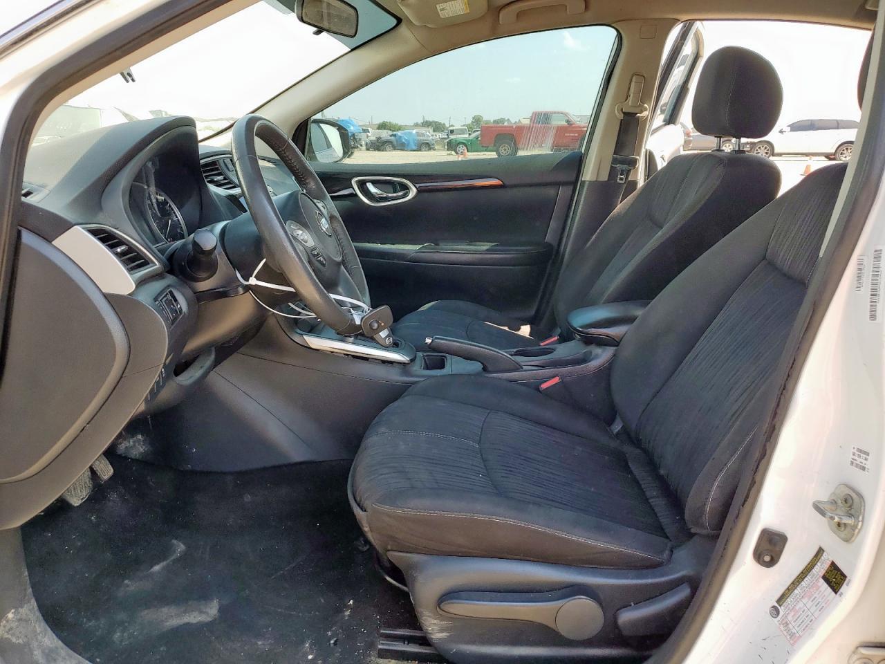 2017 Nissan Sentra S - Фото 7