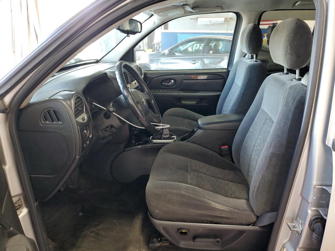 2005 GMC Envoy - Image 7