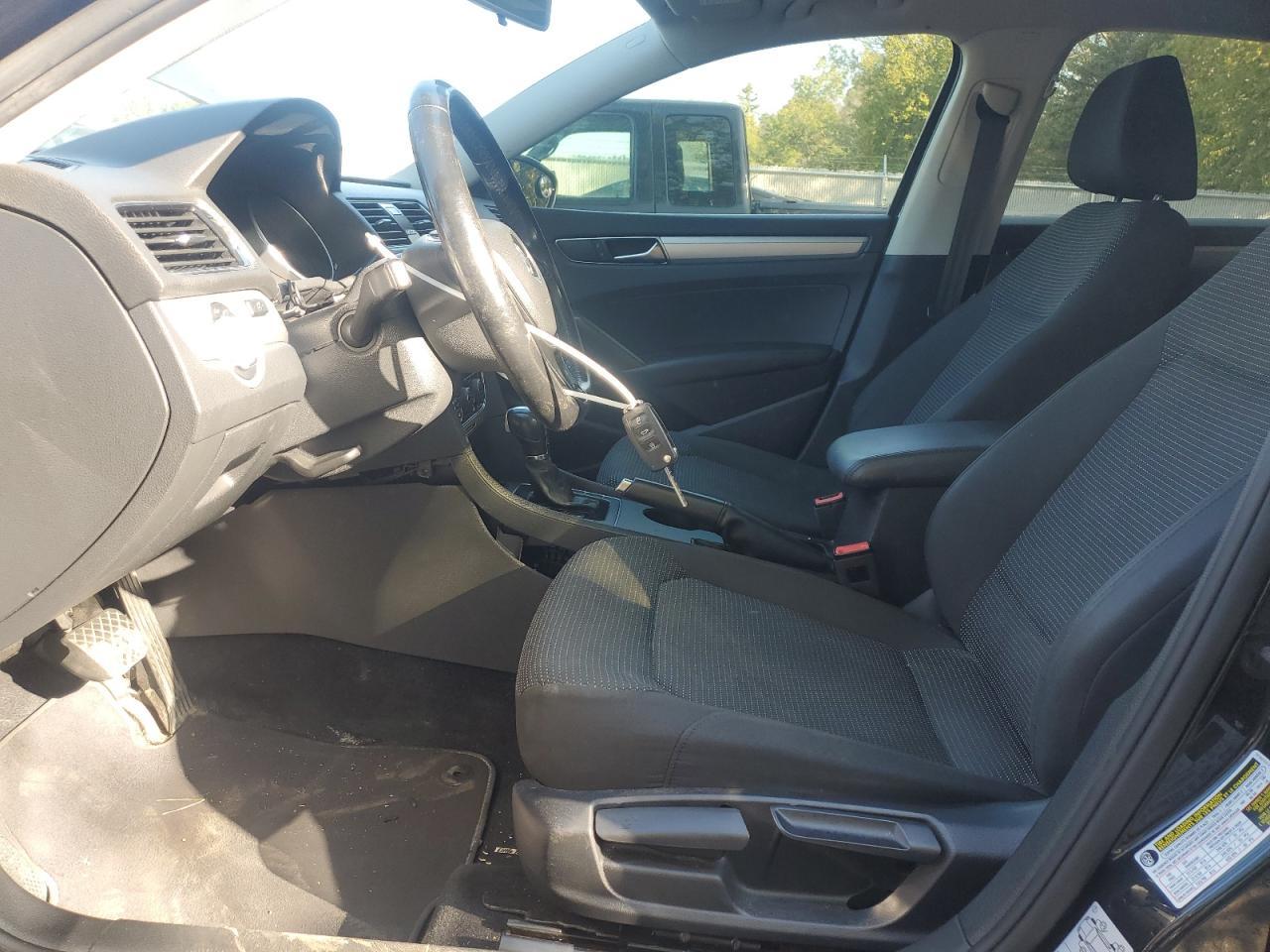 2018 Volkswagen Passat S - Фото 7