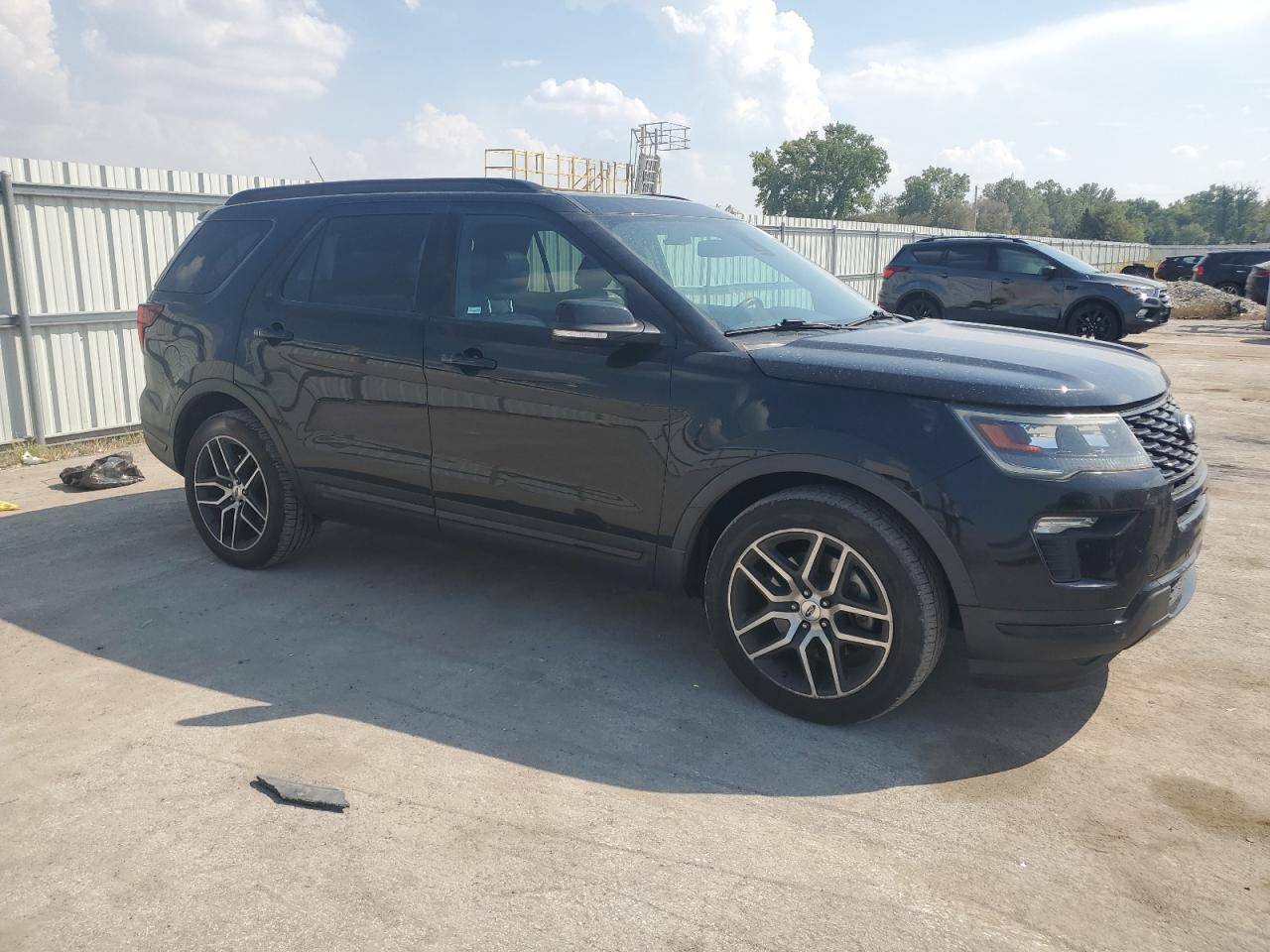 2019 Ford Explorer Sport - Image 4