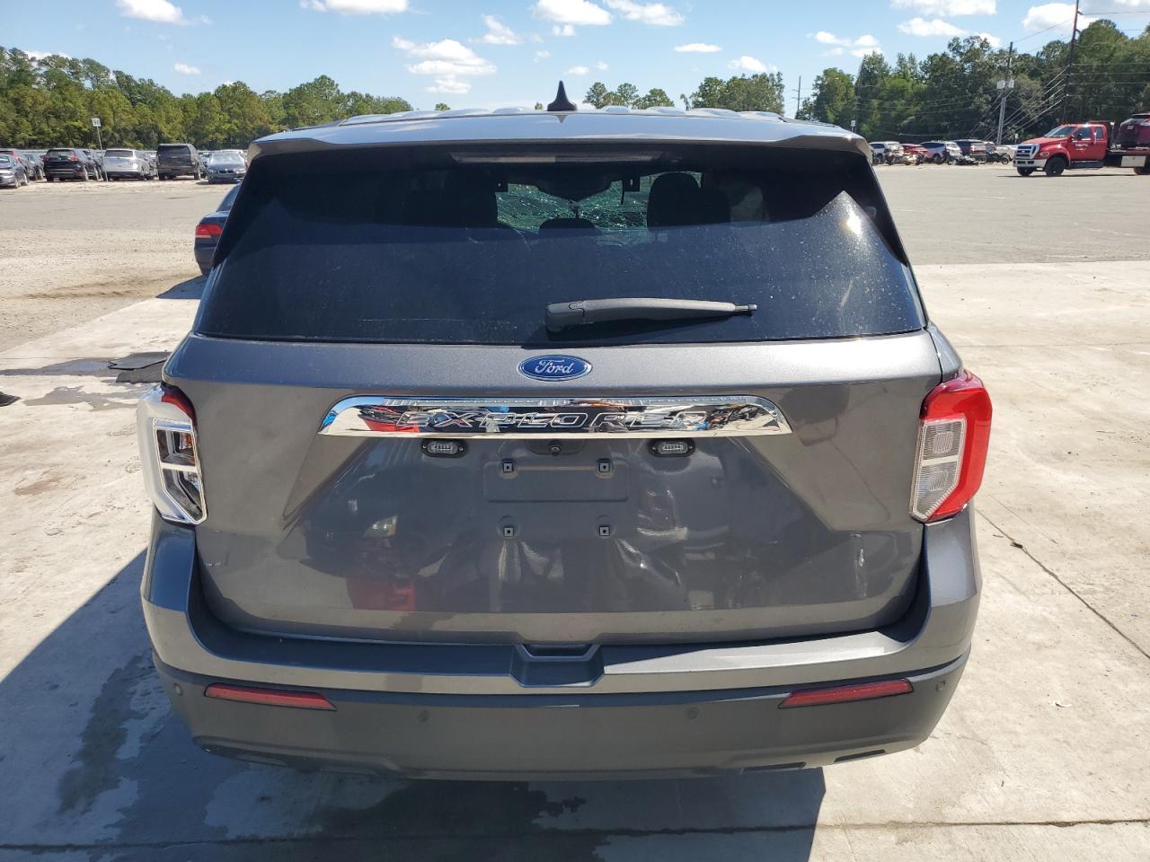 2021 Ford Explorer - Image 6
