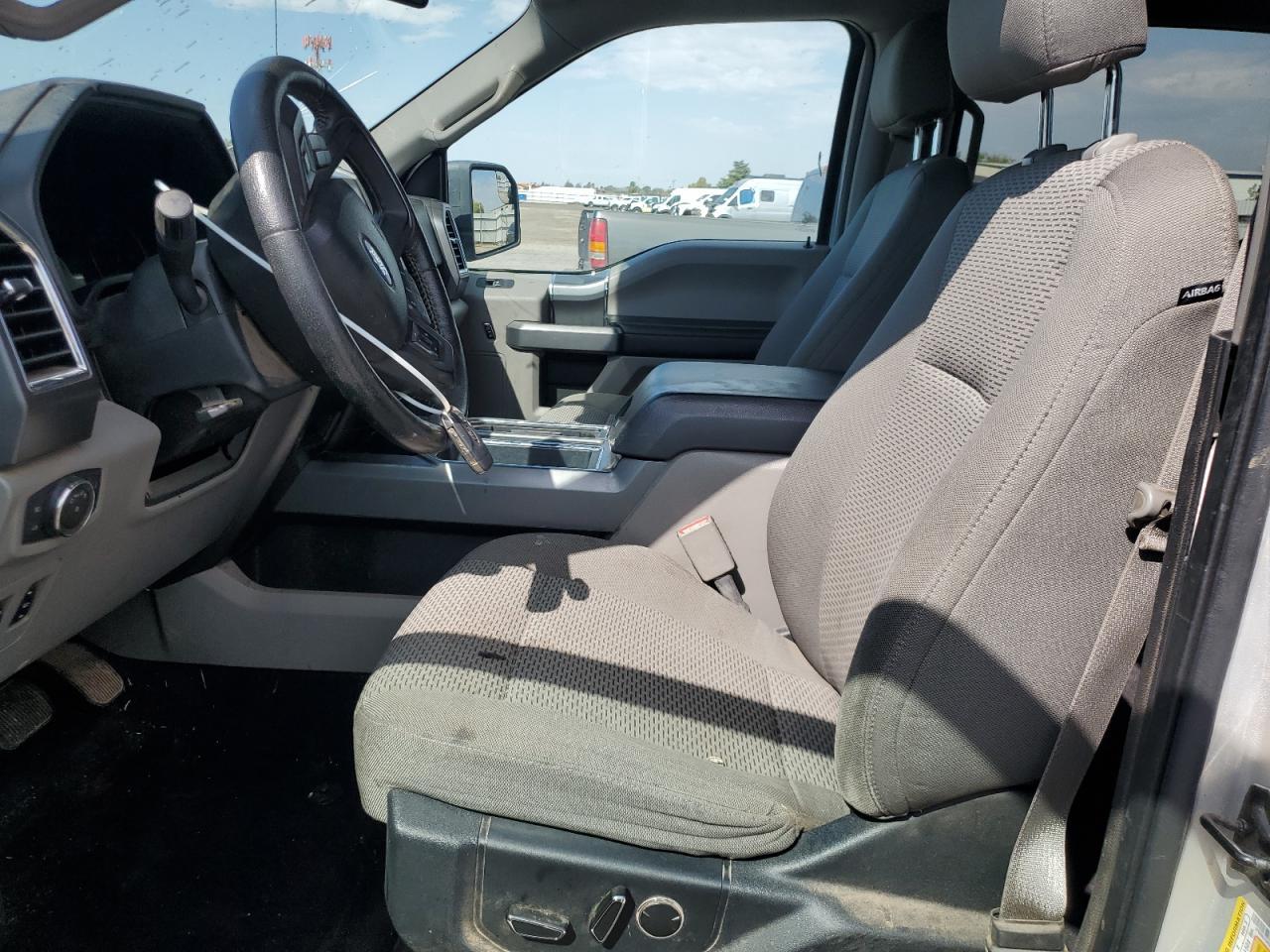 2015 Ford F150 Supercrew - Фото 7