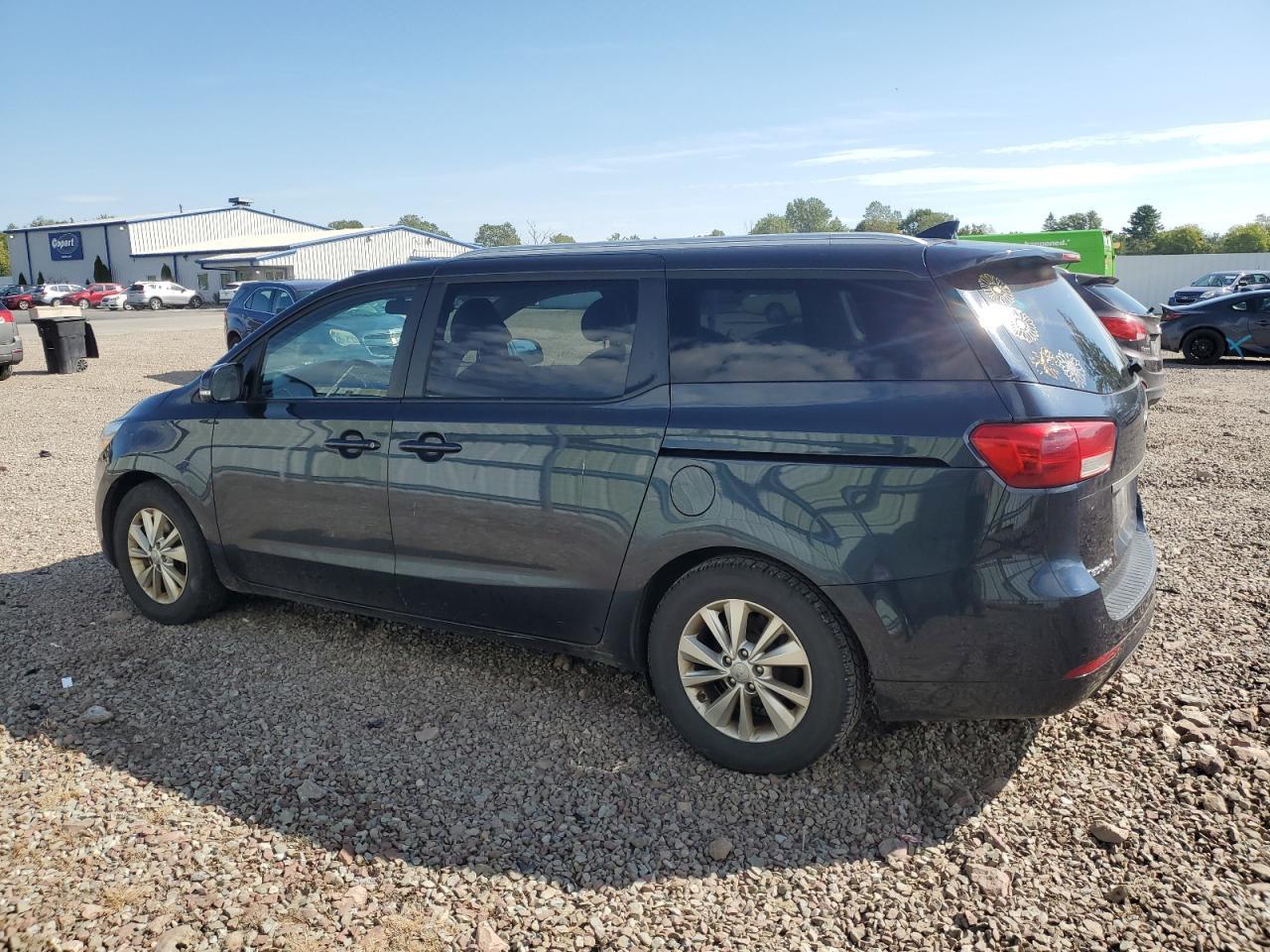 2016 Kia Sedona Lx - Фото 2
