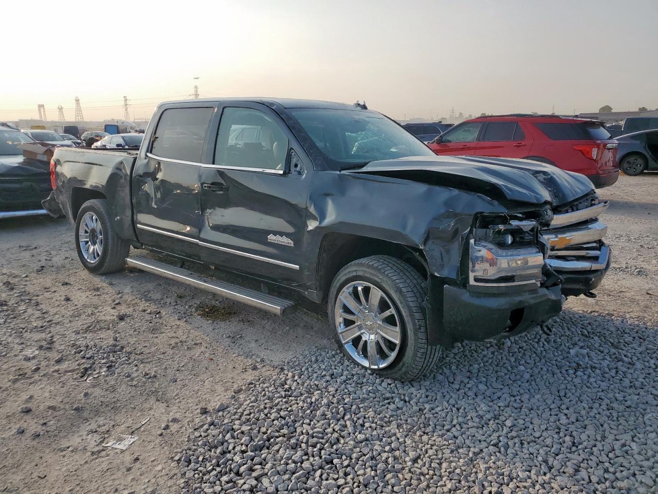 2017 Chevrolet Silverado C1500 High Country - Фото 4