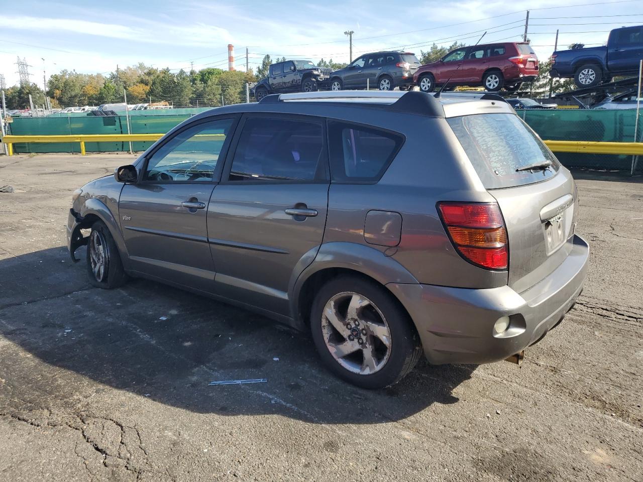 2005 Pontiac Vibe - Фото 2