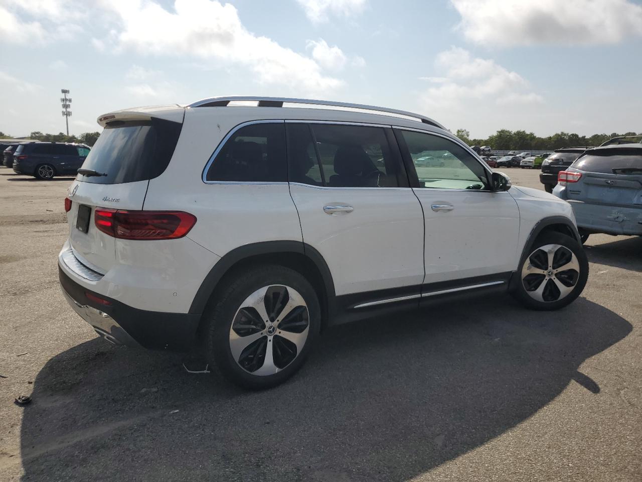 2024 Mercedes-Benz Glb 250 4Matic - Фото 3