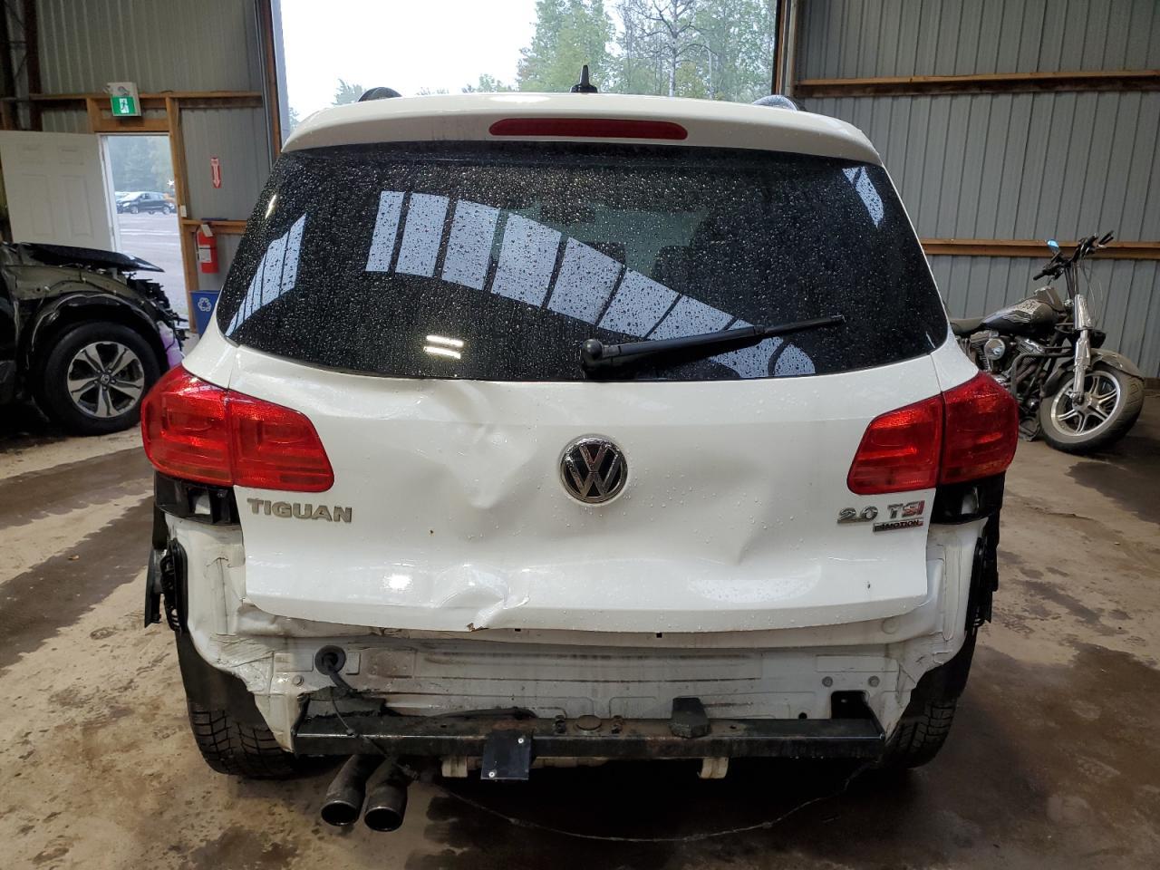 2015 Volkswagen Tiguan S - Image 6