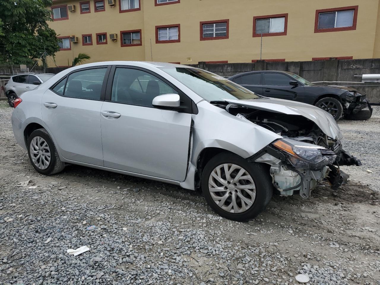 2017 Toyota Corolla L - Фото 4