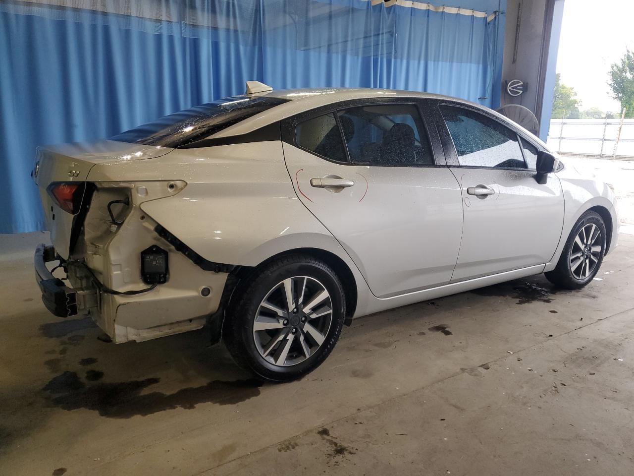 2021 Nissan Versa Sv - Image 3