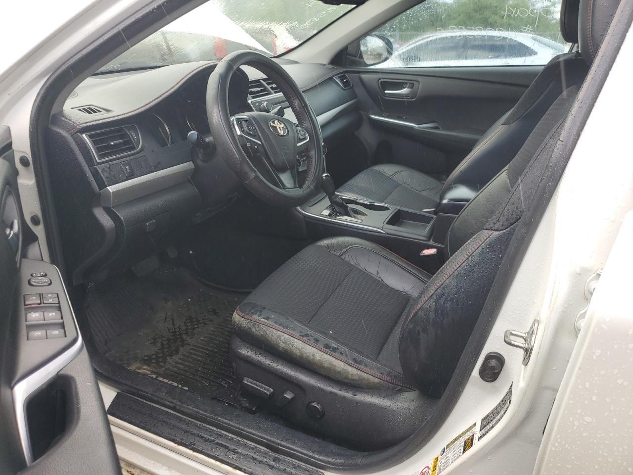 2015 Toyota Camry Le - Image 7