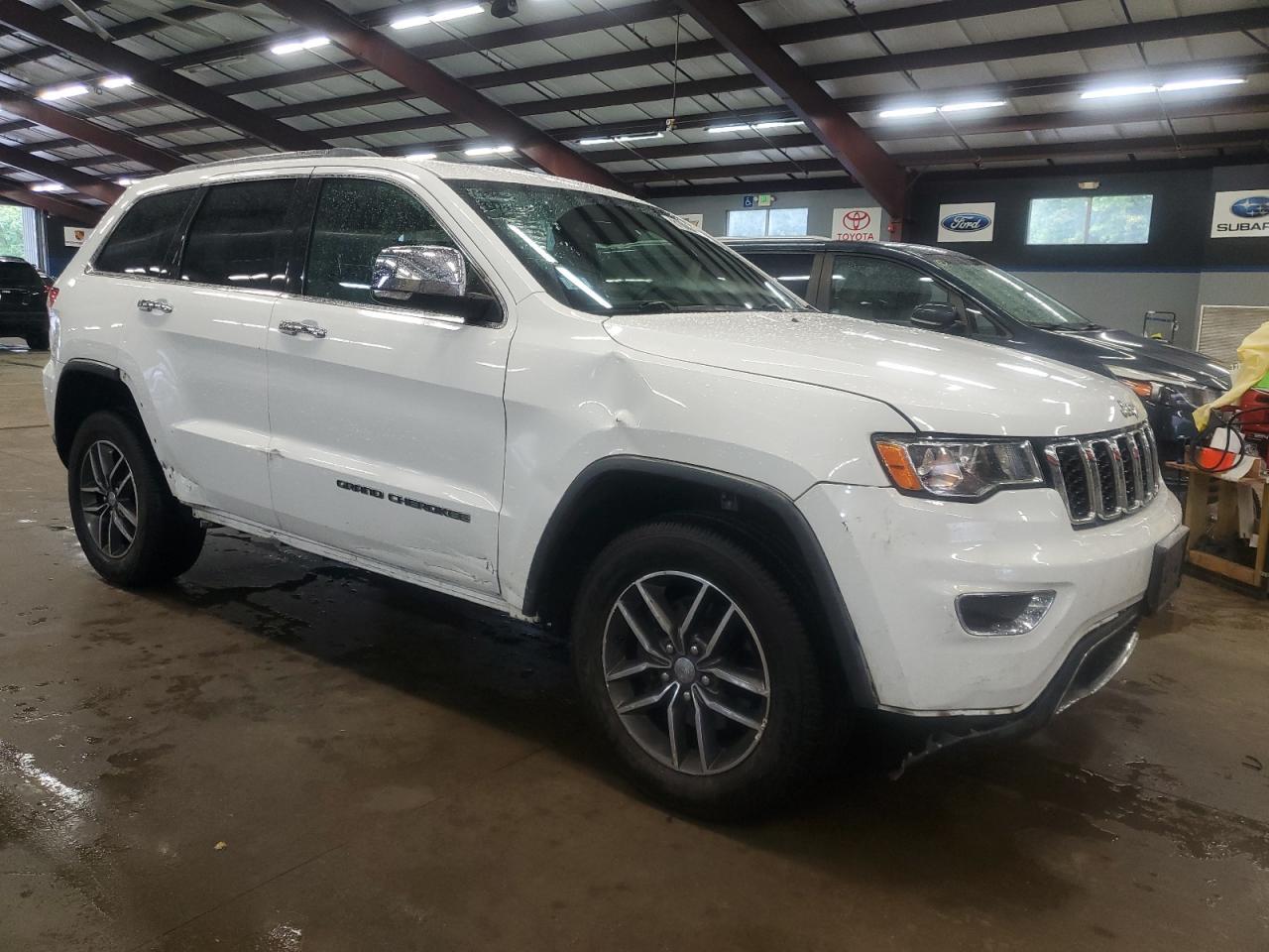 2018 Jeep Grand Cherokee Limited - Image 4