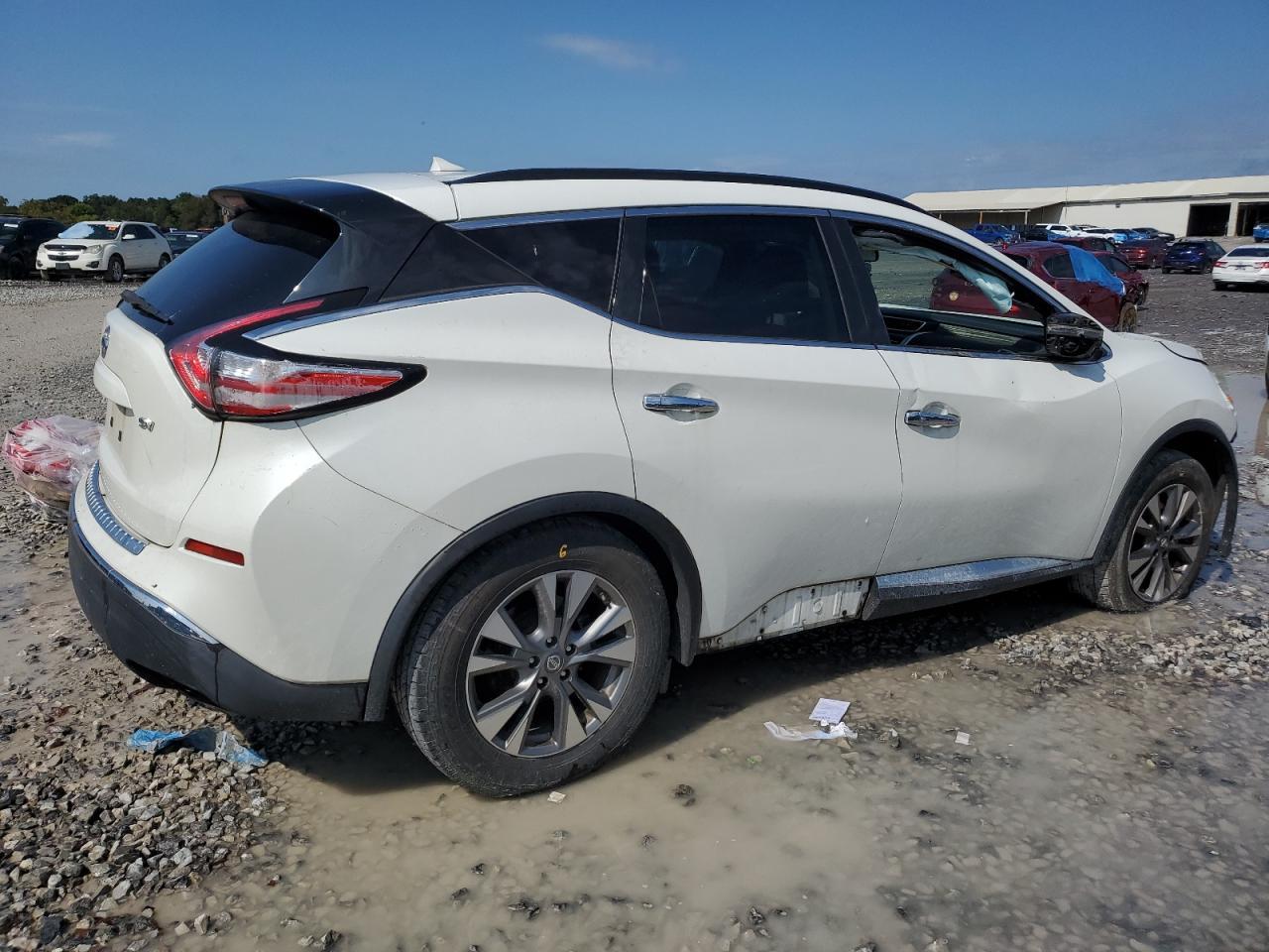 2016 Nissan Murano S - Image 3