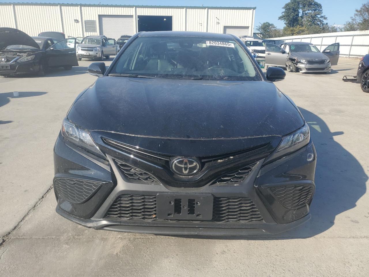 2022 Toyota Camry Se - Фото 5