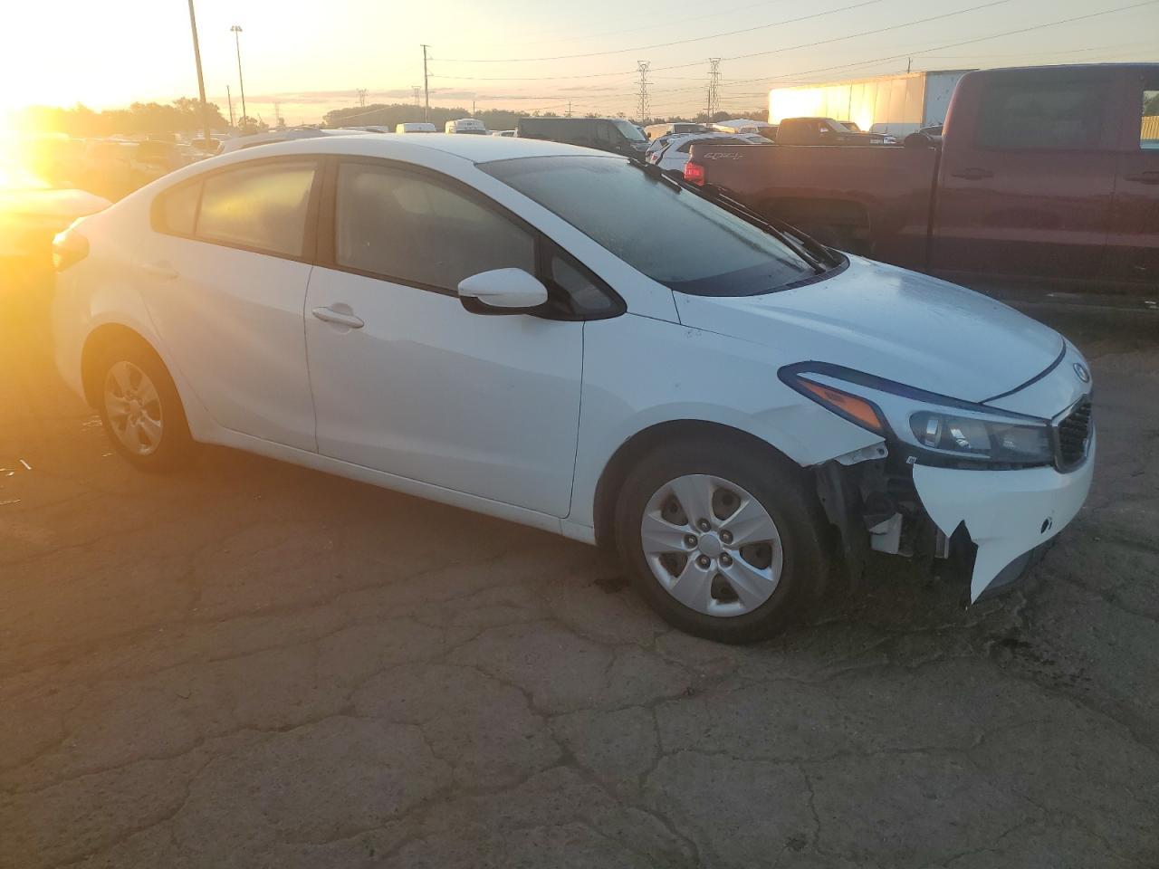 2017 Kia Forte Lx - Фото 4