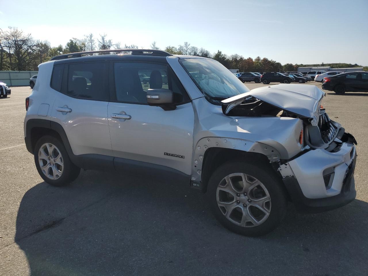 2019 Jeep Renegade Limited - Image 4