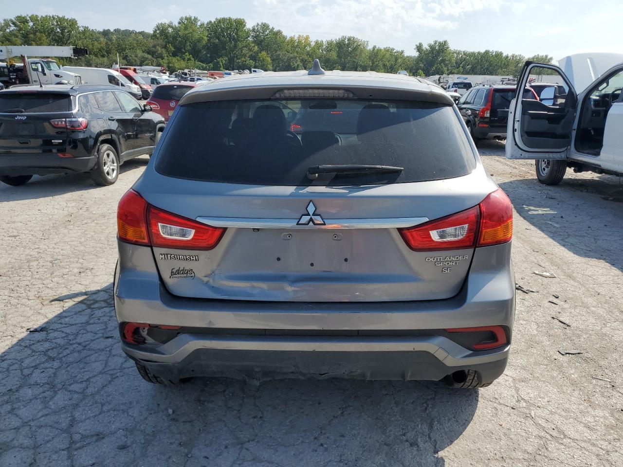 2018 Mitsubishi Outlander Sport Es - Image 6