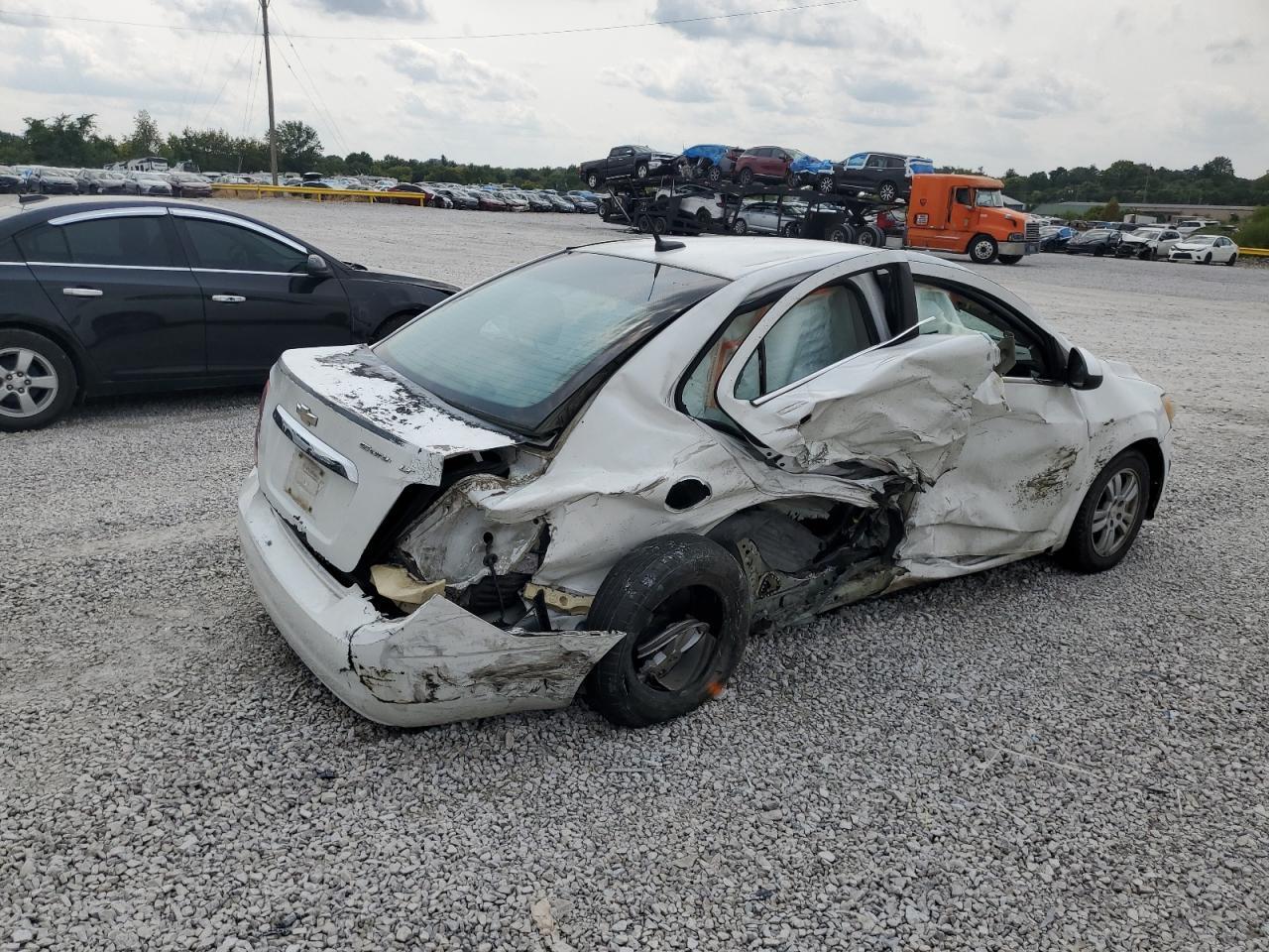 2012 Chevrolet Sonic Lt - Image 3