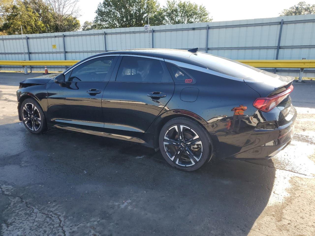 2023 Kia K5 Gt Line - Фото 2