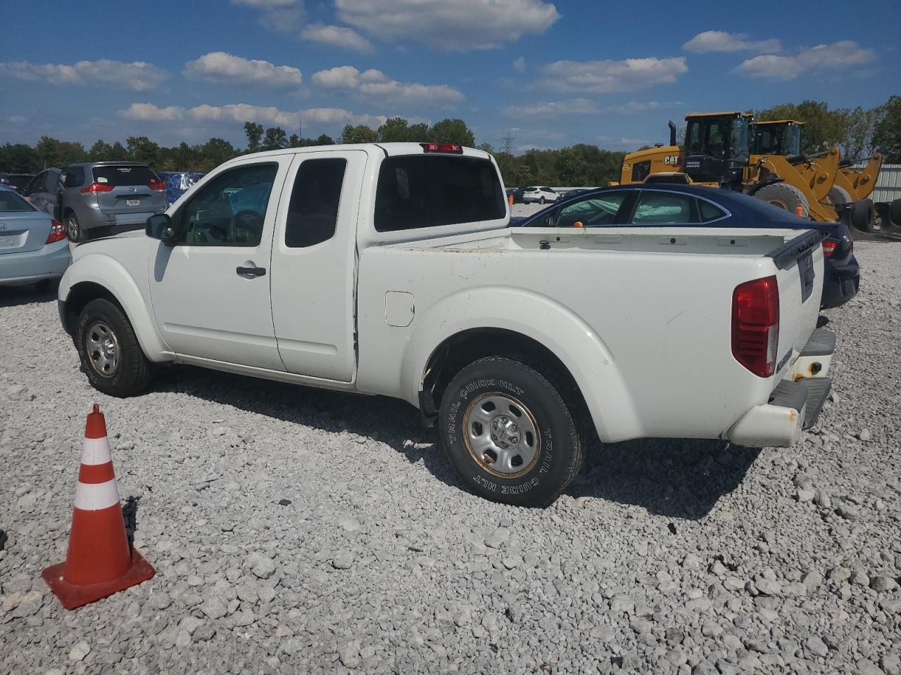2017 Nissan Frontier S - Фото 2