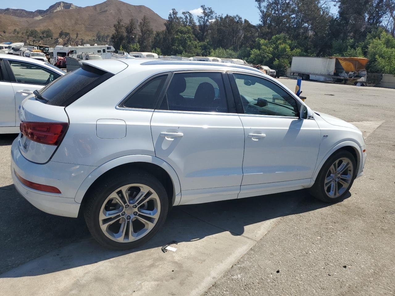 2018 Audi Q3 Premium Plus - Фото 3