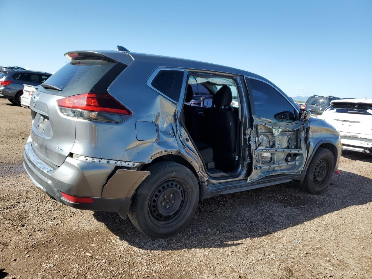 2018 Nissan Rogue S - Фото 3