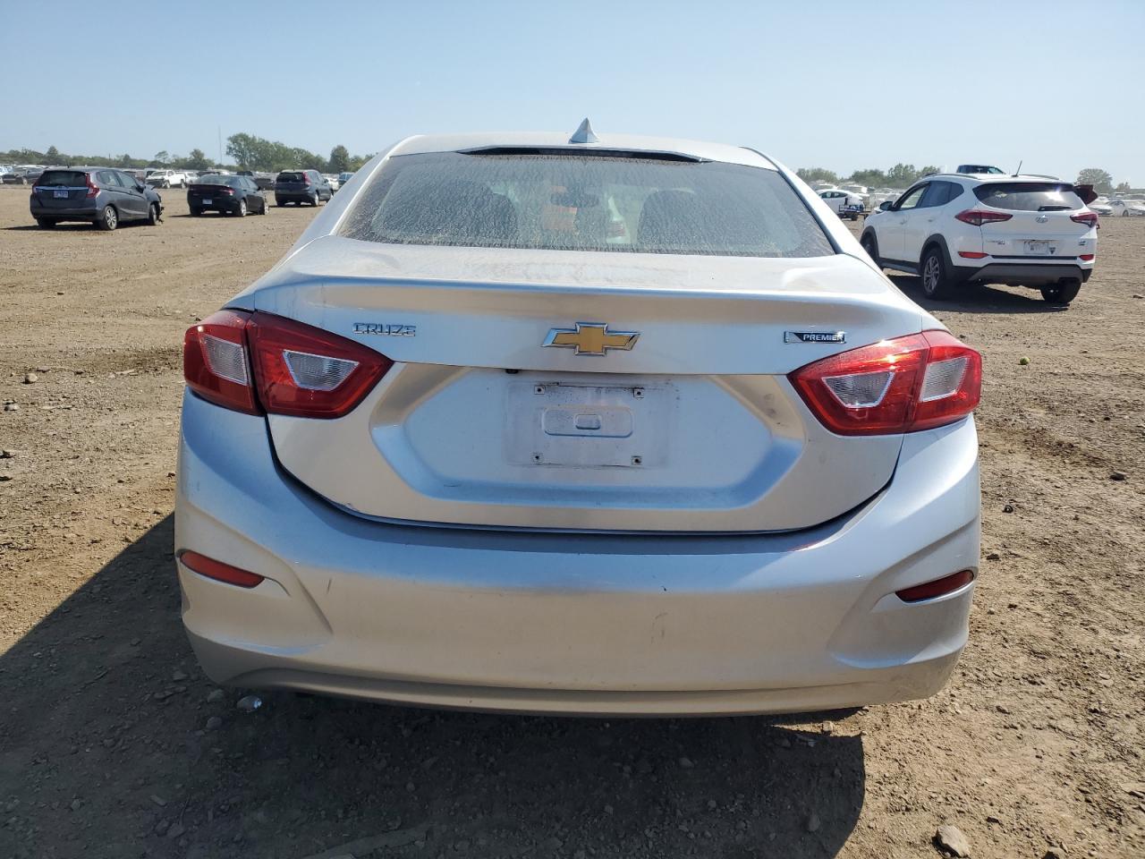 2017 Chevrolet Cruze Premier - Фото 6