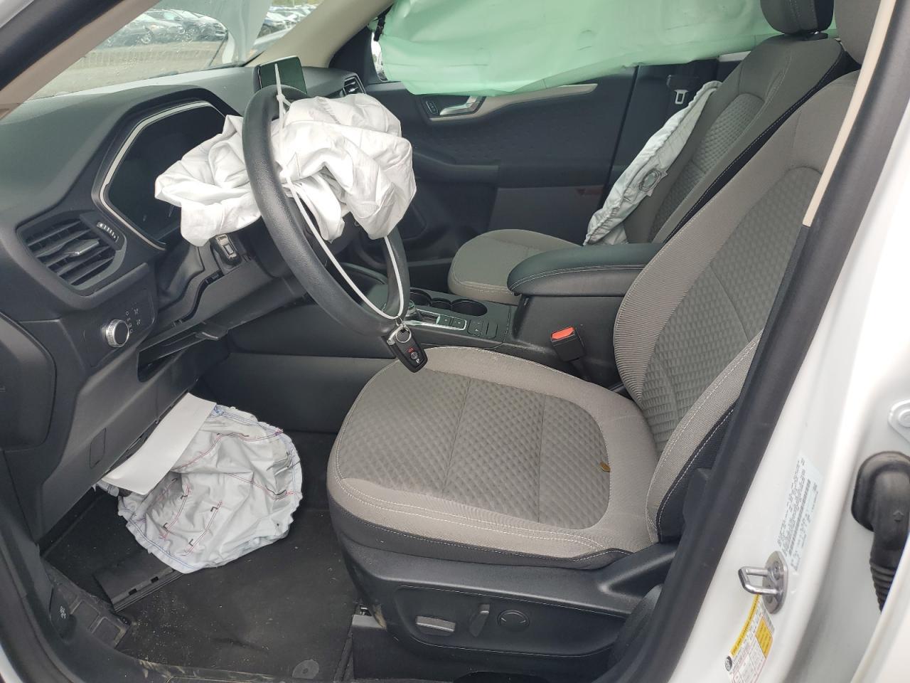 2020 Ford Escape Se - Фото 7