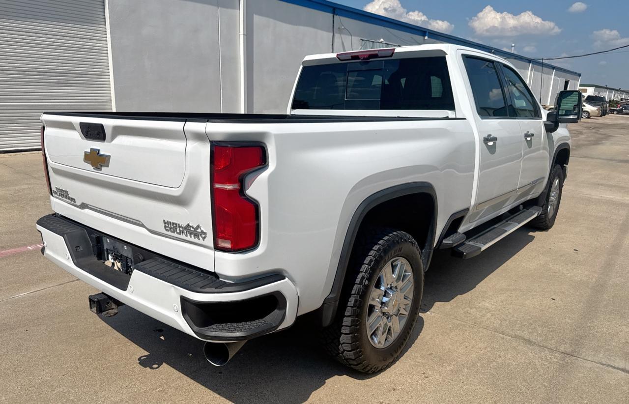 2024 Chevrolet Silverado K2500 High Country - Фото 4