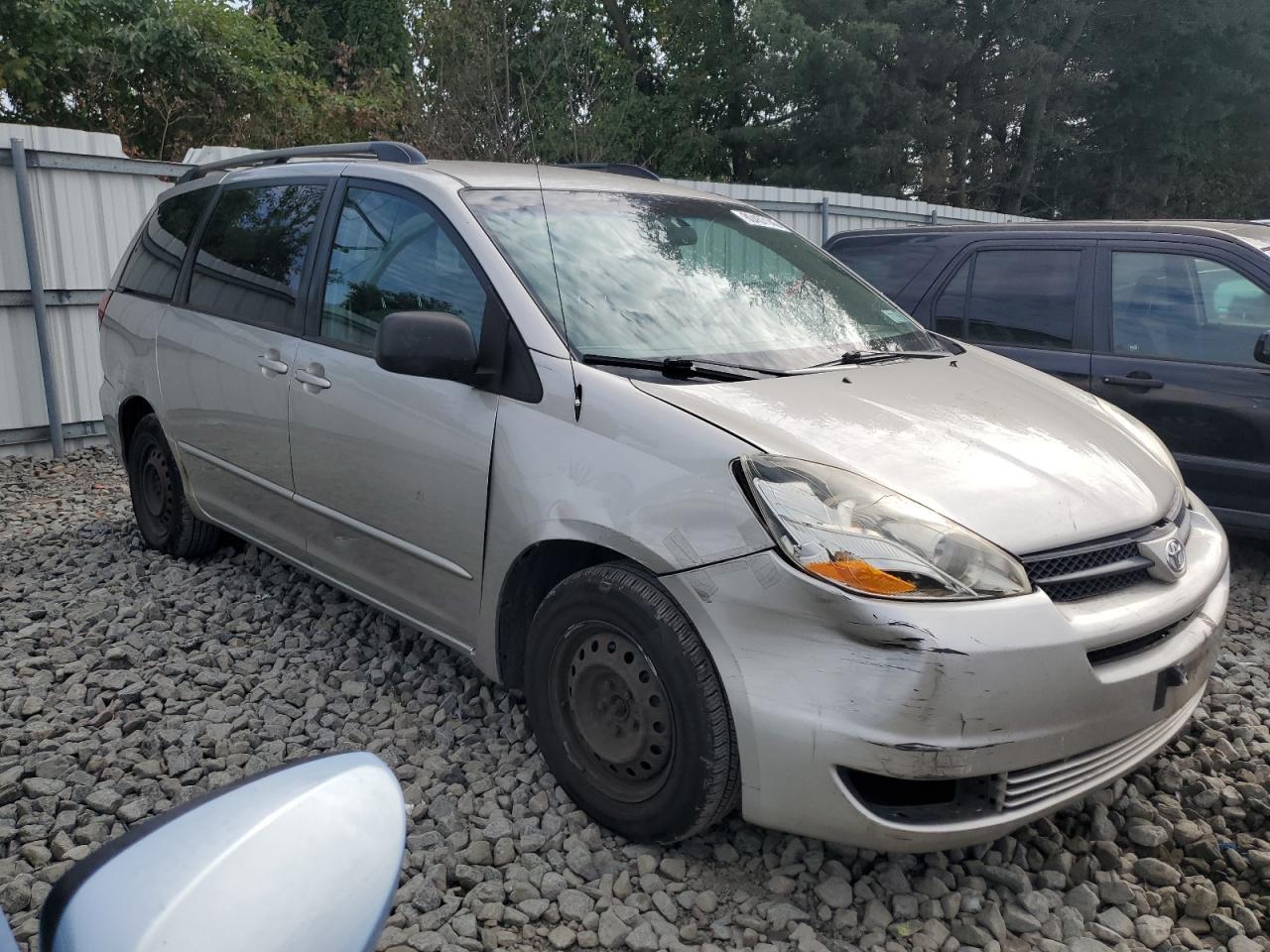 2005 Toyota Sienna Ce - Image 4