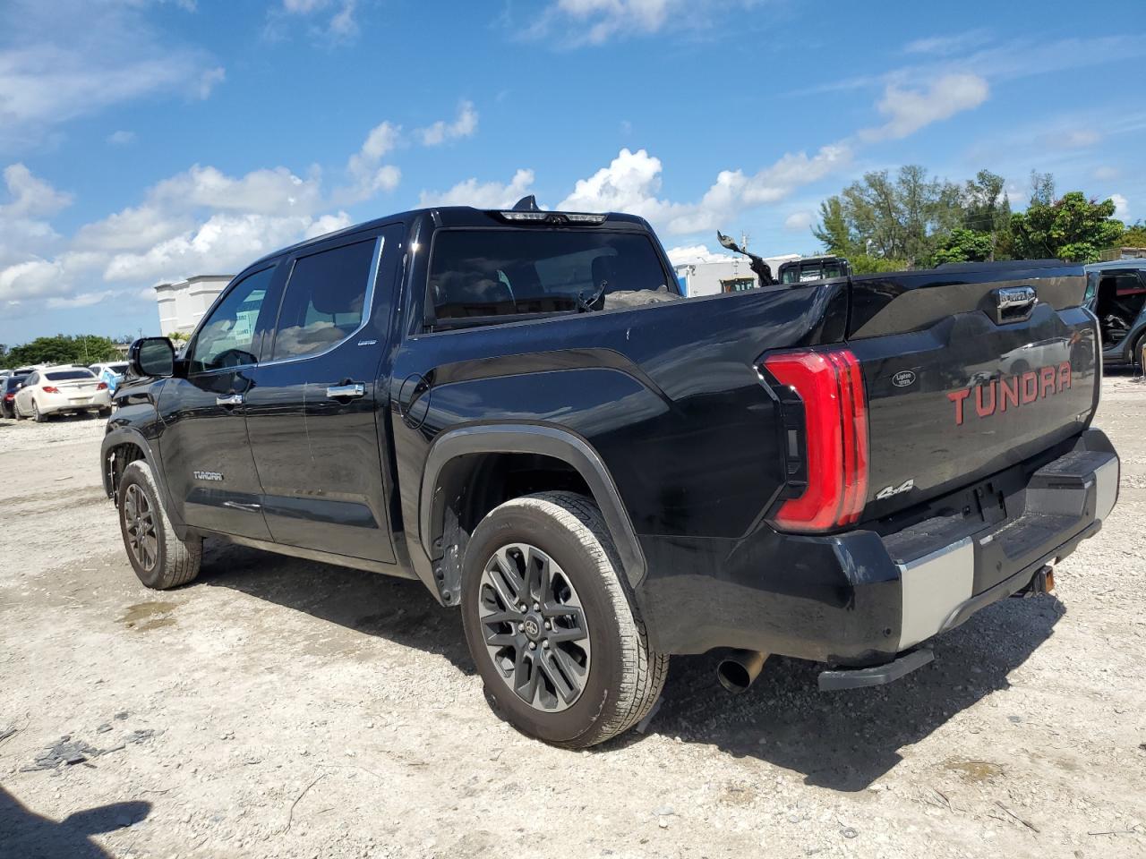 2025 Toyota Tundra Crewmax Limited - Фото 2