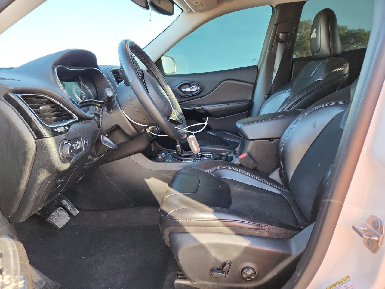 2019 Jeep Cherokee Latitude Plus - Фото 7