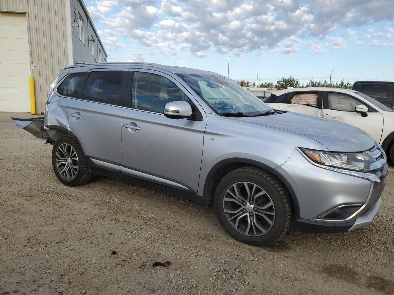 2016 Mitsubishi Outlander Gt - Фото 4