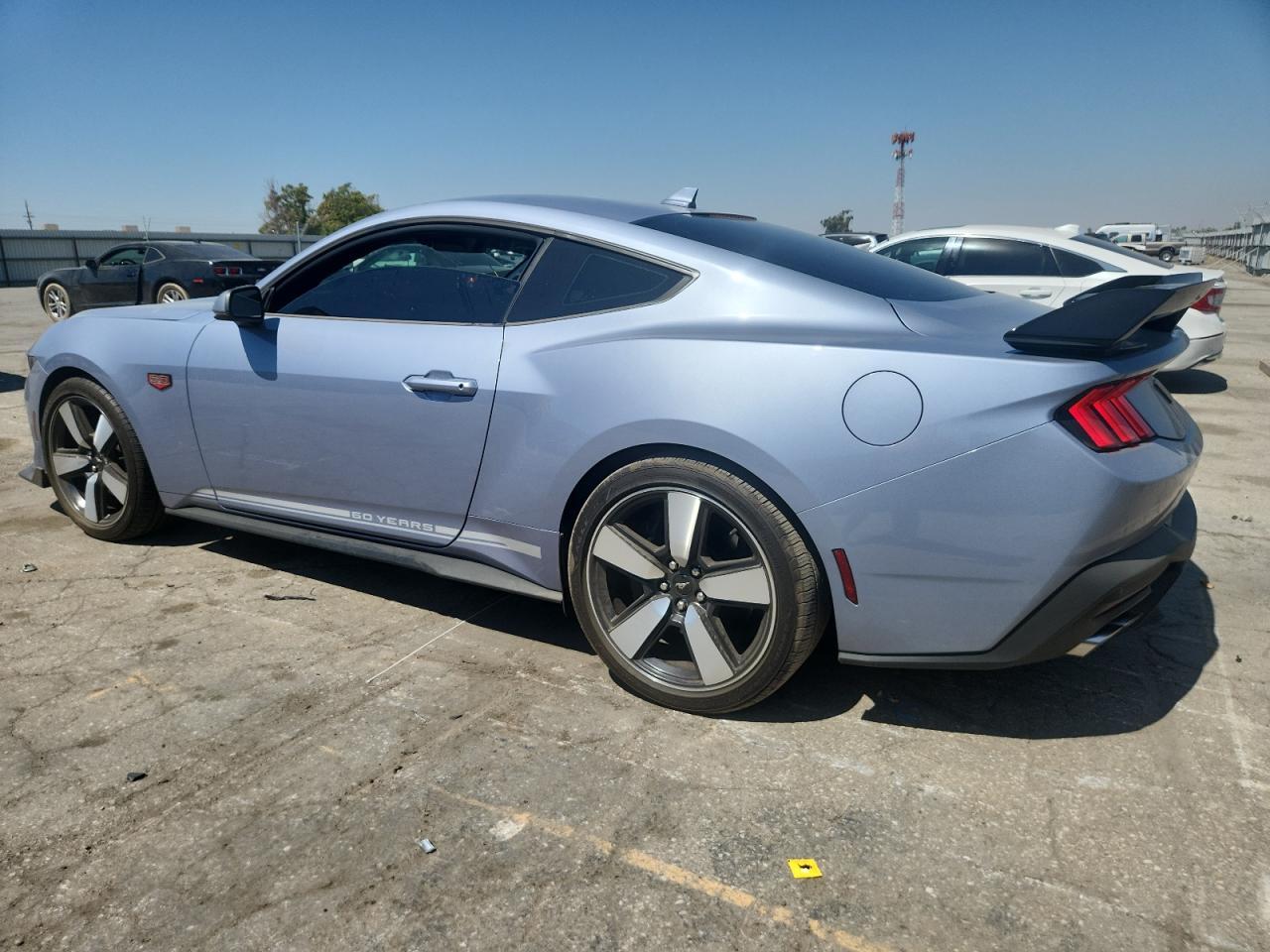 2025 Ford Mustang Gt - Фото 2