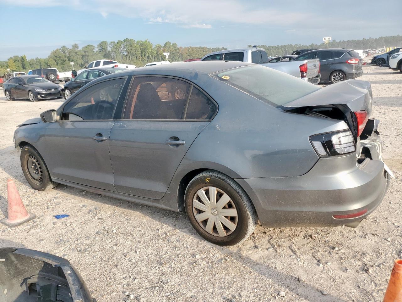 2016 Volkswagen Jetta S - Фото 2
