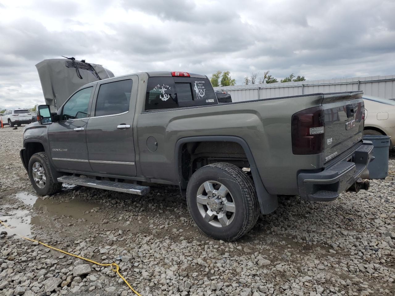 2018 GMC Sierra K3500 Denali - Фото 2