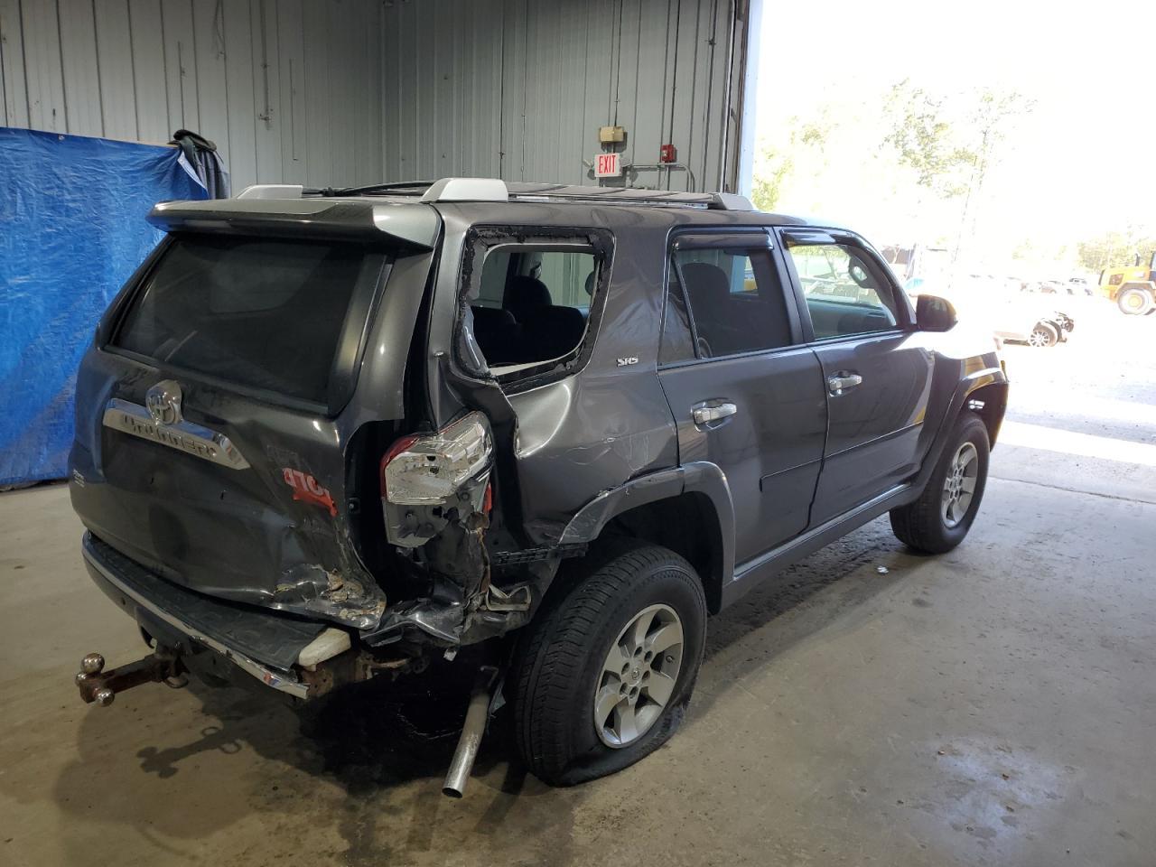 2010 Toyota 4Runner Sr5 - Image 3