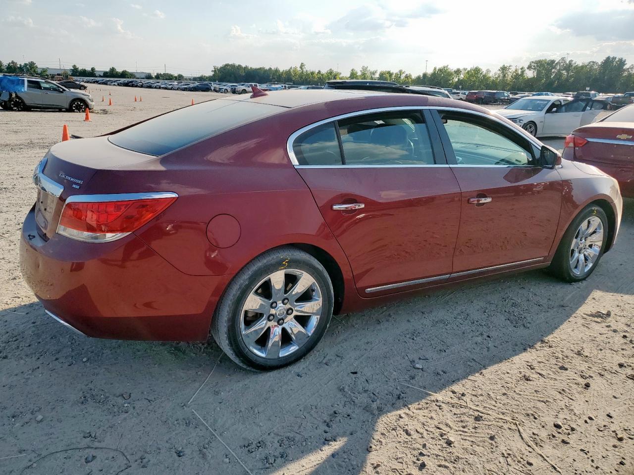 2010 Buick Lacrosse Cxs - Image 3