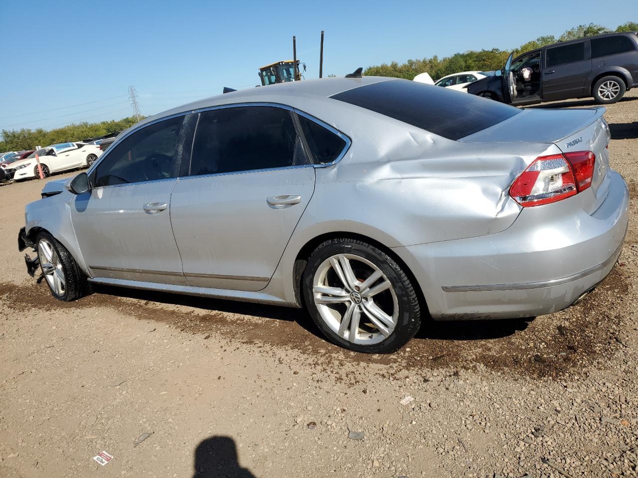 2014 Volkswagen Passat Sel - Фото 2