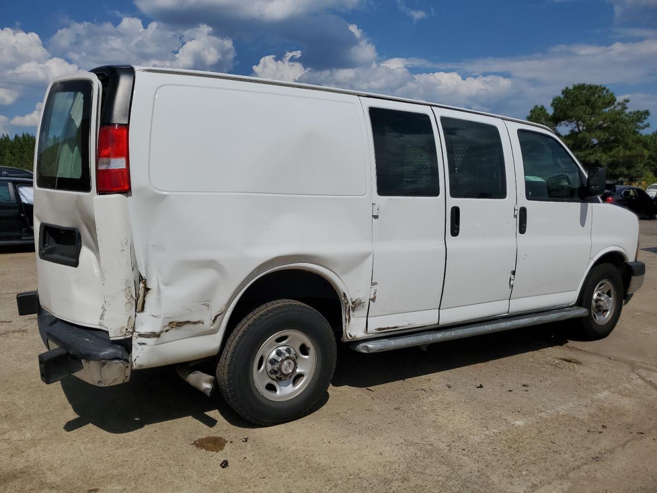 2019 Chevrolet Express G2500 - Фото 3