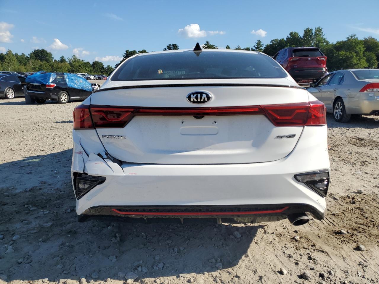 2020 Kia Forte Gt Line - Фото 6