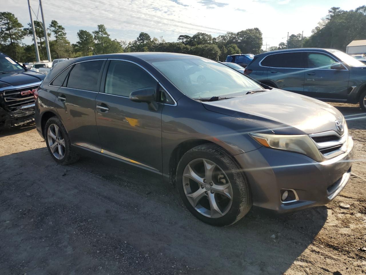 2013 Toyota Venza Le - Фото 4