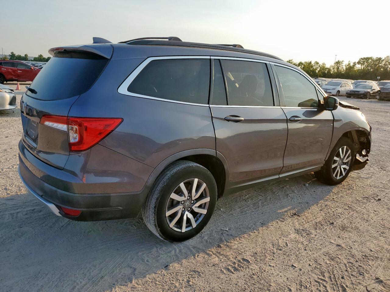 2021 Honda Pilot Ex - Image 3