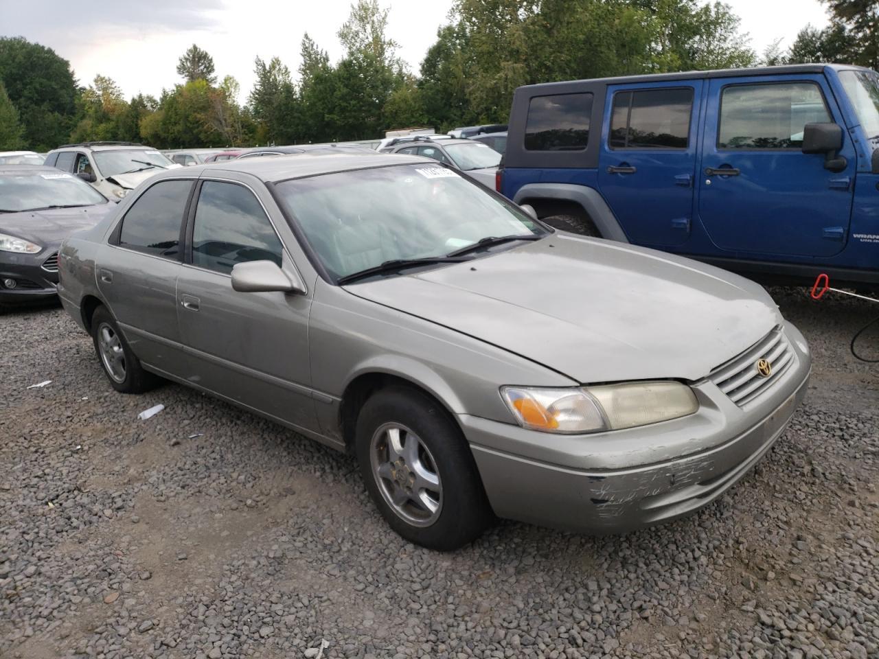 1998 Toyota Camry Ce - Фото 4