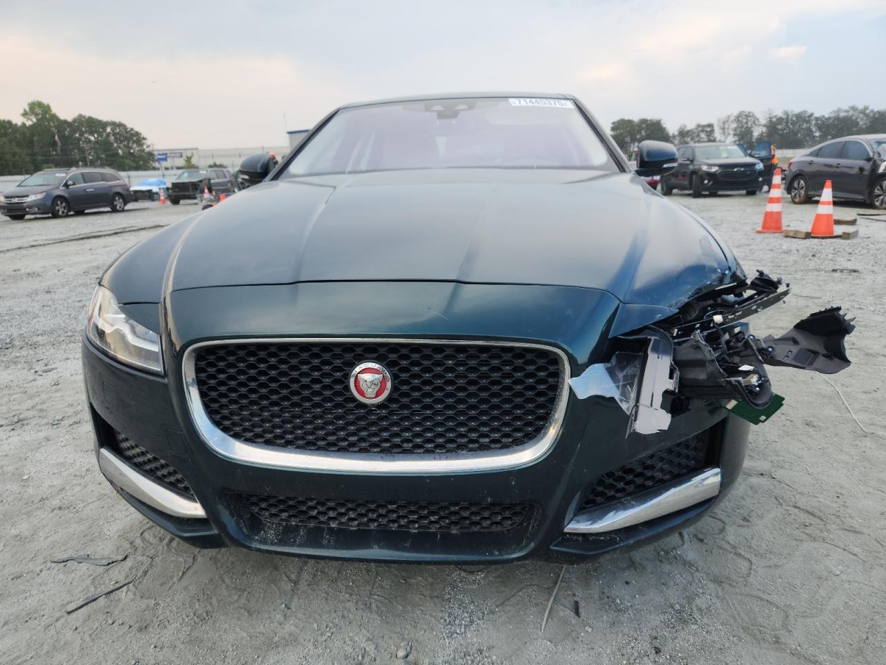 2017 Jaguar Xf Premium - Фото 5